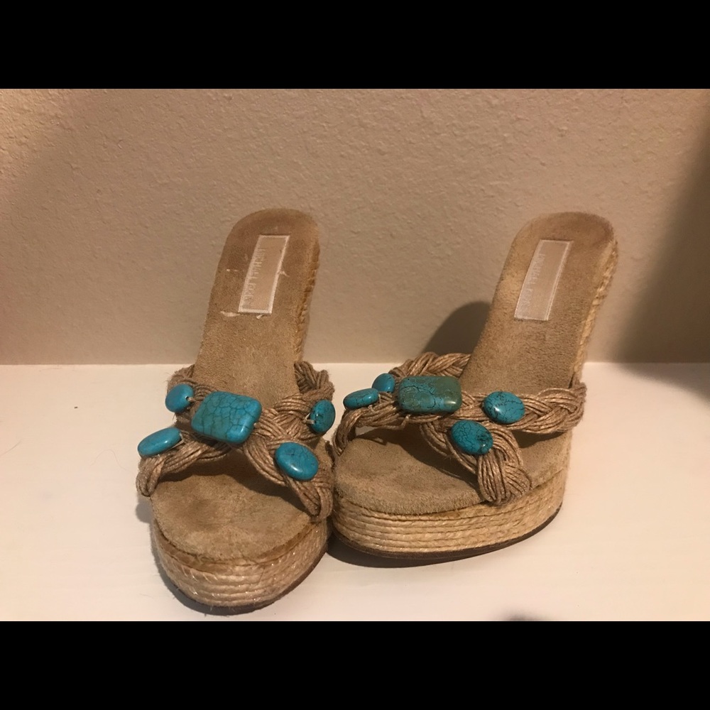 Wedge shoes